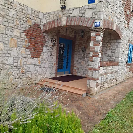 Villa-johanna Apartamento