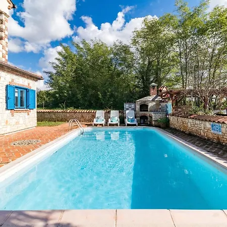 Villa-johanna Apartment